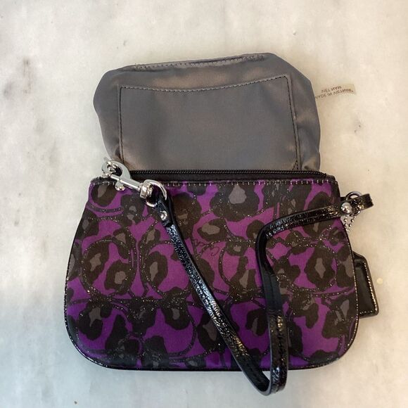 Coach Poppy Ocelot Leopard Lurex & Satin Wristlet Clutch - Picture 12 of 15